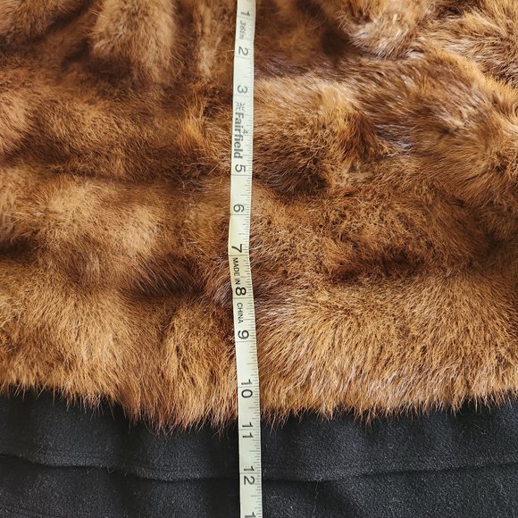 Vintage Beaver Fur and Wool Shall - Picture 8 of 8